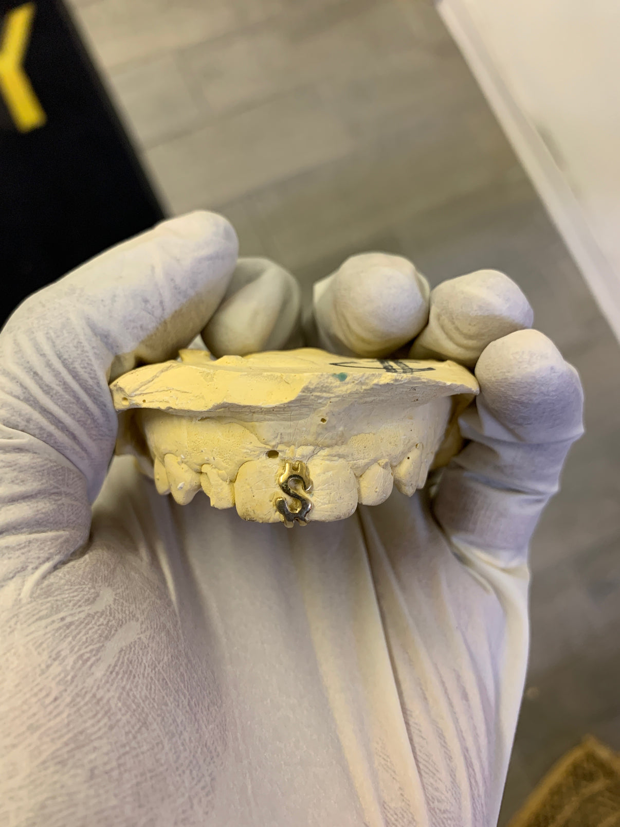 Dollar Sign Grillz by Scotty